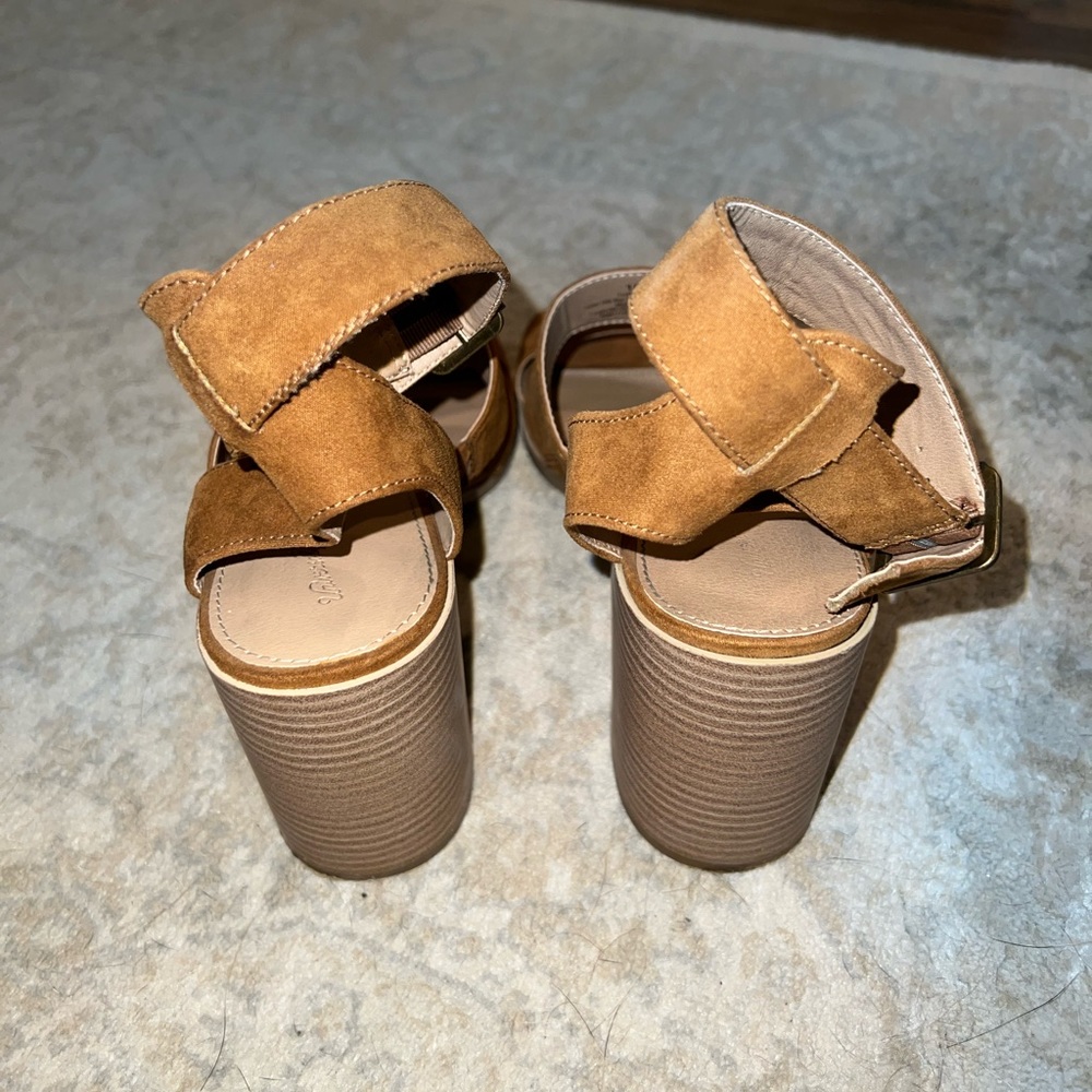 Bootie/ Heels - Picture 3 of 3